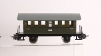 Märklin H0 Konvolut Personenwagen 8 Donnerbüchsen ohne Fenster grün