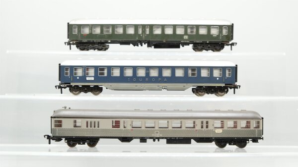 Fleischmann H0 Konvolut Personenwagen Großraumwagen 2.Kl., Silberling 2.Kl.(1 Kupplung fehlt), Großraumwagen (Touropa) DB