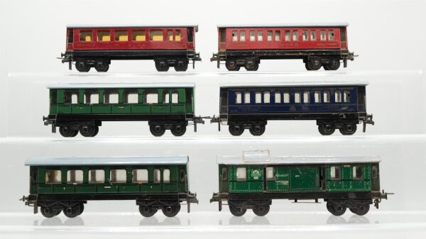 Trix H0 Konvolut Personenwagen, Schlafwagen, Speisewagen, Packwagen (alte Blechmodelle), Mitropa/Länderbahn