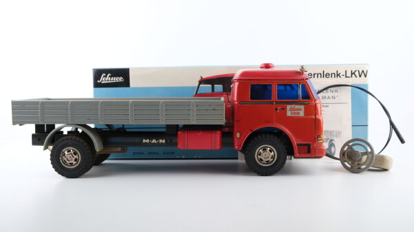 Schuco 5306 Elektro-Fernlenk-LKW