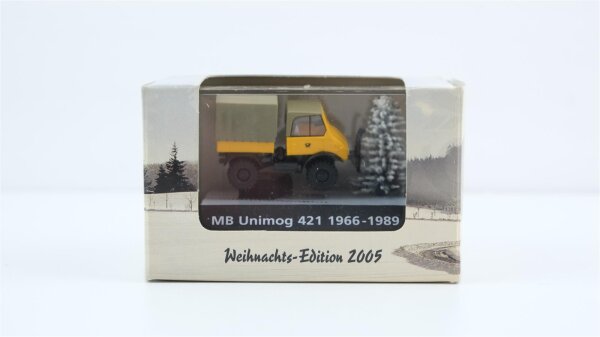 Brekina H0 010596 MB Unimog 421 1966-1989, Weihnachts-Edition 2005