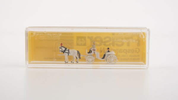 Preiser H0 9479 Pferdegespann mit Hochzeitskutsche
