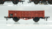 Fleischmann H0 Konvolut Gedeckte Güterwagen, Hochbordwagen (teilw. mit Ladung), Niederbordwagen mit Plane und Schienenreinigungsfunktiuon, DB