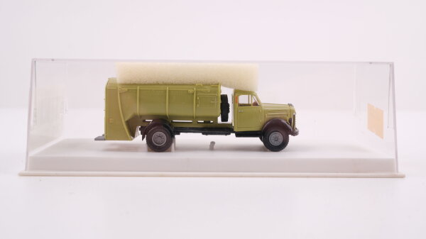 Brekina H0 4315 Borgward B 4500 Müllwagen hellgrün