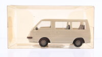 Rietze H0 10200 Mitsubishi Transporter weiß