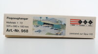 hmb 968 Holzmodellbausatz Flugzeughangar mit 2 Schiebetüren (1:72)