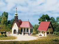 Auhagen N 14461 Dorfkirche mit Pfarrhaus