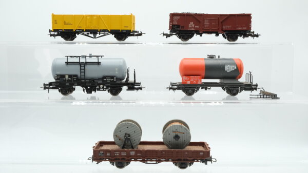Liliput H0 Konvolut Güterwagen Hochbordwagen mit Ladung, Kesselwagen 2-achsig "UETIKON, grau", Rungenwagen ohne Rungen mit Ladung DB, SBB-CFF, DR