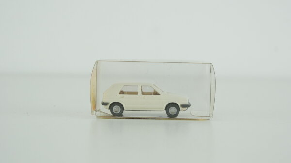 Wiking H0 10044 VW Golf viertürig weiß