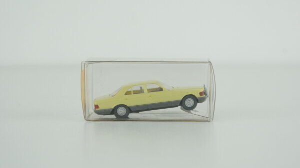 Wiking H0 12157 Mercedes 500 SE beige/gelb