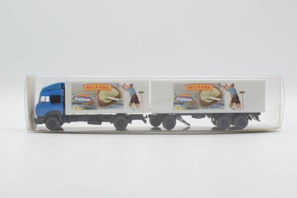 Wiking H0 29475 Iveco 190.36 Koffer-Fernlastzug "Milkana"