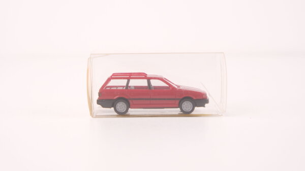Wiking H0 04213 VW Passat Variant rot