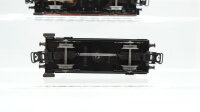 Märklin H0 Konvolut Kesselwagen "Esso" Gedeckter Güterwagen mit Zugschluß Gedeckter Güterwagen mit Bremserhaus und Zugschluß (320) DB/Länderbahn