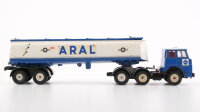 Siku Henschel LKW mit Tankauflieger "Aral"...
