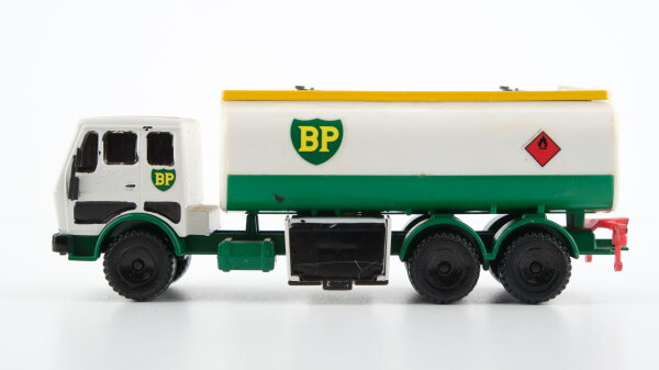 Siku Tank LKW  "BP" teilweise bemalt