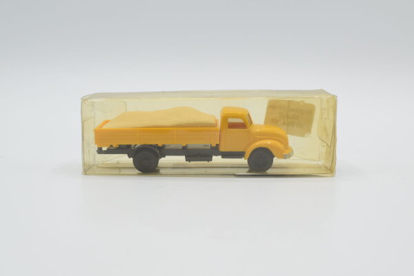 I.M.U. H0 20056 Magirus Rundhauber Pritschen LKW mit Sandladung