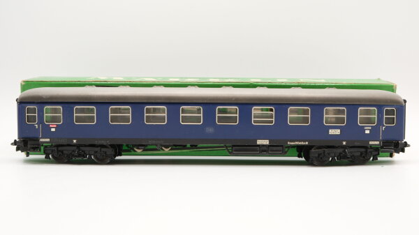 Märklin H0 4027 Reisezugwagen (dunkelblauer Wagenkasten) A4ümg der DB
