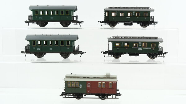 Fleischmann H0 Konvolut Donnerbüchsen 2.Kl., Donnerbüchse 3.Kl. und 2./3.Kl., Postwagen DB, u.a.