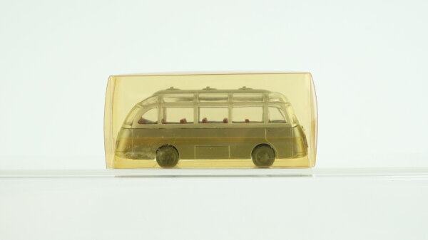 I.M.U. H0 09989/5 Setra Bus Typ S6 silber