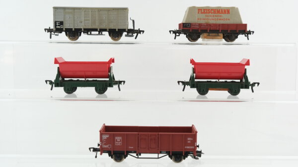 Fleischmann H0 Konvolut Güterwagen 2 Kipploren, Flachdachwagen, Hochbordwagen, Schienenreinigungswagen (Eigenbau?) DB,u.a.