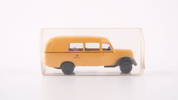 V&V model H0 215 1959 Robur Garant 30K Service Van