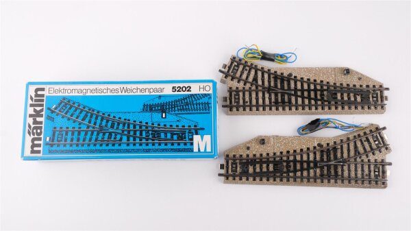 Märklin H0 5202 Elektromagnetisches Weichenpaar rechts links