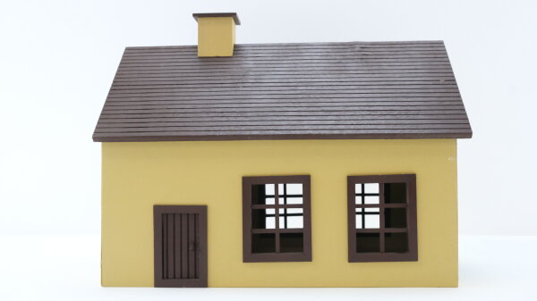 Unbekannt G Kleiner Lokschuppen "Holz Eigenbau"