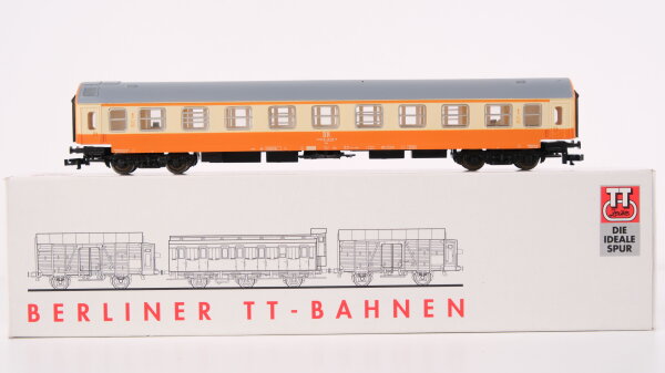 Berliner TT-Bahnen TT 13615 Reisewagen Express 1.Kl. orange DR