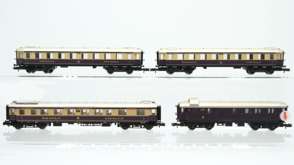 Arnold N Konvolut "Rheingold" Speisewagen Personenwagen Packwagen DR (ein Puffer abgebrochen)
