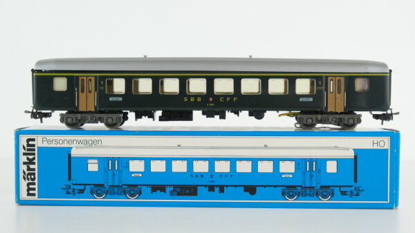 Märklin H0 4066 Reisezugwagen (A 2561) A 2500 der SBB (nachträgliche Verkabelung, Dach lose)