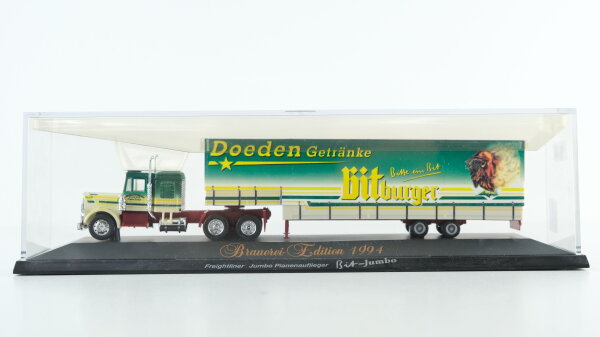 Herpa H0 182096 Freightliner Jumbo Sattelzug "Doeden Getränke Bitburger" (in Acrylbox)