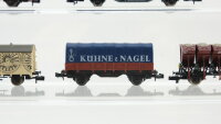 Fleischmann/u.a. N Konvolut Seitenwandschiebewagen Gedeckter Güterwagen Bierwagen "Patrizier-Bräu" Niederbordwagen mit Plane "Kühne & Nagel" Muldenkippwagen Niederbordwagen mit Straßenbahn-Chassis DB