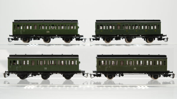 BTTB TT Konvolut Personenwagen Abteilwagen DR, u.a.