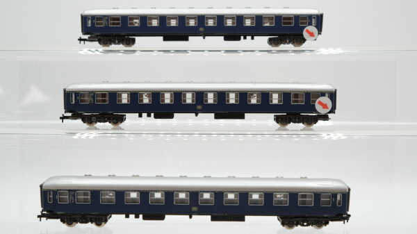 Rivarossi N Konvolut Abteilwagen 1.Kl. blau DB (zwei Kupplungen fehlen)