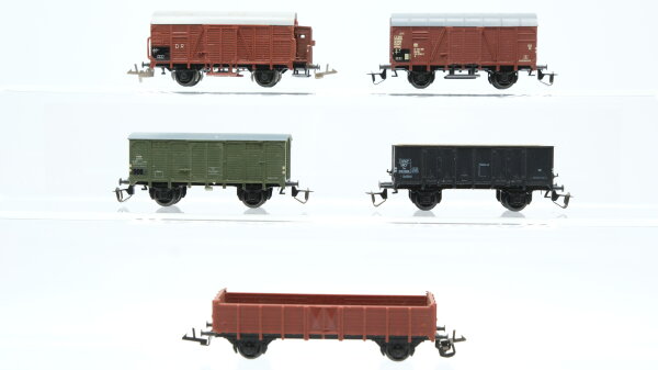 BTTB TT Konvolut Güterwagen Hochbordwagen, gedeckter Güterwagen, gedeckter Güterwagen mit Bremserhaus DR,SNCF,u.a.