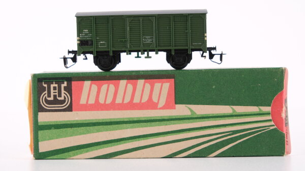 Berliner TT Bahnen TT 4132 gedeckter Güterwagen grün MAV