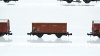 Minitrix N Konvolut Güterwagen 3 x gedeckter Güterwagen, Hochbordwagen mit Holz, Flachwagen mit Reinigungslippe und Holzladung DB, u.a.