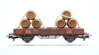 Märklin H0 Konvolut Niederbordwagen Niederbordwagen mit Ladung (Kies Fässer) DB