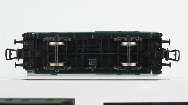 Unbekannt H0 Konvolut Abteilwagen 3.Kl. Personenwagen mit Bühne Packwagen Länderbahn/DR