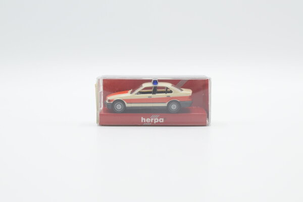 Herpa H0 041584 BMW 325i "Notarzt"