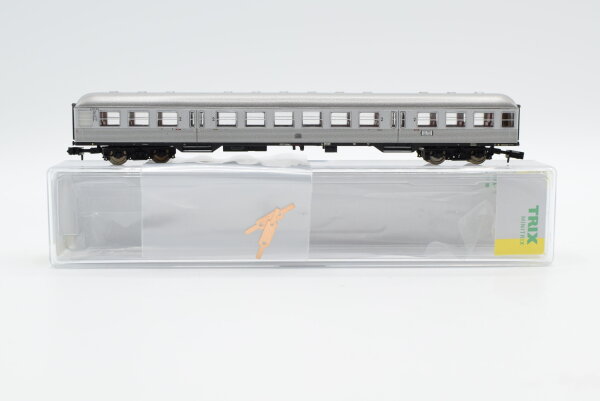 Minitrix N 15446 Nahverkehrswagen DB