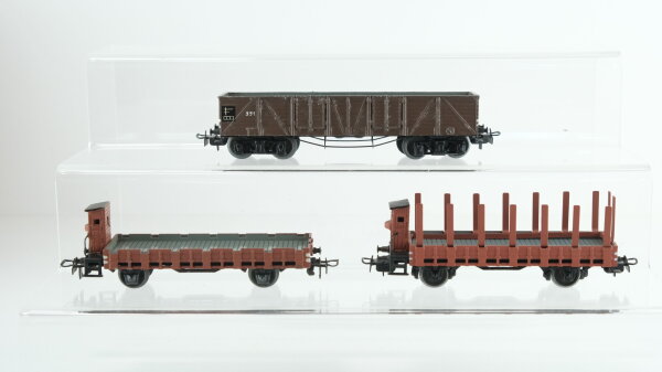Märklin H0 Konvolut Hochbordwagen 4-achsig dunkelbraun 331, Rungenwagen mit Bremserhaus 321, Rungenwagen mit Bremserhaus ohne Rungen 321