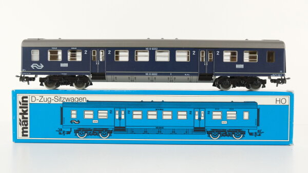 Märklin H0 4049 Reisezugwagen B 6692 der NS