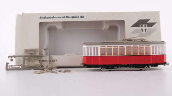 Wiener Stadtwerke-Verkehrsbetriebe H0 Straßenbahn Typ K (ohne Antrieb) OVP mit ZB