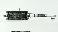 Märklin/u.a. H0 Konvolut Güterwagen Militärtransport mit Kranwagen teilw. Eigenbau DB, u.a.