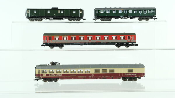 Fleischmann N Konvolut Personenwagen TEE Restaurantwagen mit Pantograph, Mitteleinstiegswagen 1./2.Kl., Abteilwagen 1.Kl., Gepäckwagen DB, DR (2 Kupplungen fehlen)