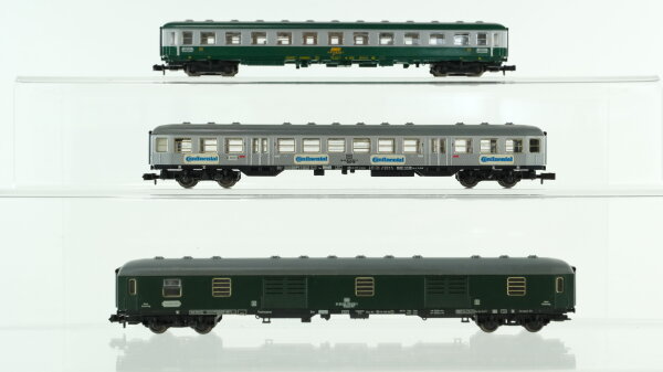 Fleischmann N Konvolut Personenwagen Abteilwagen 2.Kl., Silberling 2.Kl., Gepäckwagen SNCF, DB (1 Kupplung fehlt)