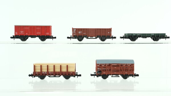 Minitrix N Konvolut Güterwagen Viehtransportwagen, gedeckter Güterwagen "Hilfszug Feuerlöschwagen", Rungenwagen Holzladung, Hochbordwagen, Niederbordwagen DB