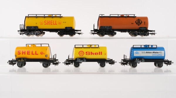 Märklin H0 Konvolut Güterwagen Kesselwagen 2-achsig "Shell,Shell,Dr.A.Maier", Kesselwagen 4-achsig "Shell, VEB Schwedt" DB, DR (teilweise Geländer gebrochen)