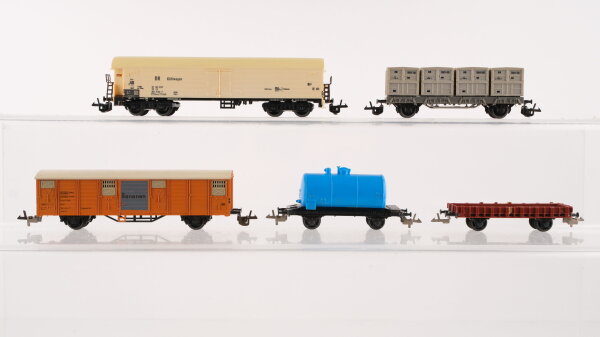 Unbekannt TT Konvolut Kesselwagen Gedeckter Güterwagen Kühlwagen Containertragewagen Niederbordwagen DB/DR